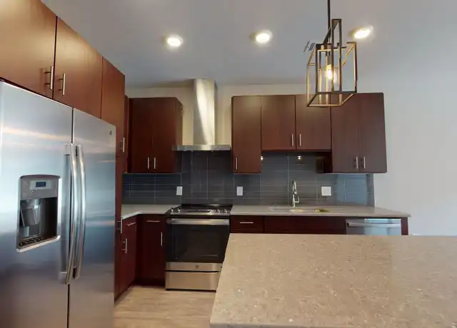 Property at 142 Magnolia St Unit 301, Spartanburg, SC, 29306, 2 beds, 2 baths, [object Object]