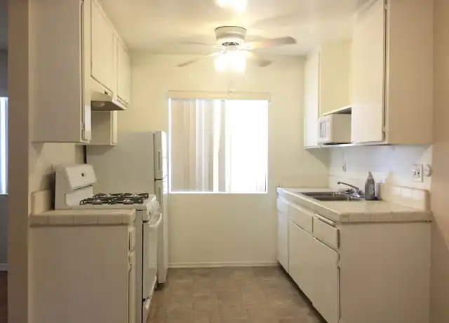 Property at 1539 N Bronson Ave Unit Bron 12, Los Angeles, CA, 90028, 1 bed, 1 bath, [object Object]
