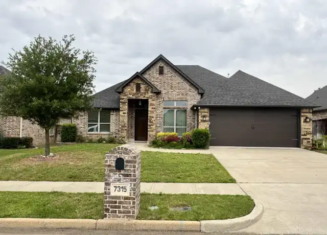 Property at 7315 Rolling Acres Pl, Tyler, TX, 75707, 4 beds, 2 baths, [object Object]