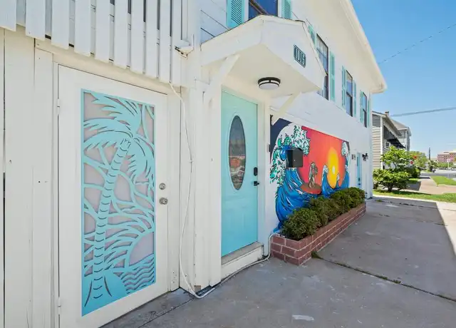Property at 1015 9th St Unit B, Galveston, TX, 77550, 1 bed, 1 bath, [object Object]