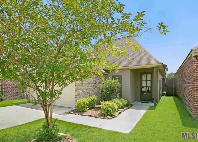 Property at 8040 Valencia Ct, Baton Rouge, LA, 70820, 3 beds, 2 baths, [object Object]