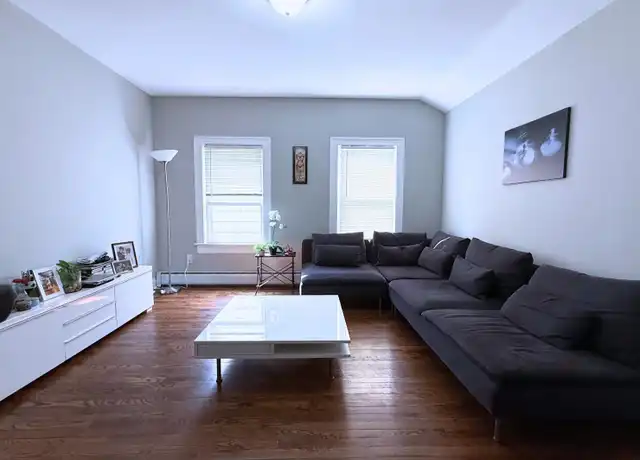 Property at 162 Carteret Ave Unit 3, Jersey City, NJ, 07305, 3 beds, 1 bath, [object Object]