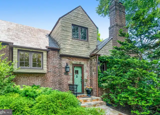Property at 2305 S Inge St, Arlington, VA, 22202, 3 beds, 2 baths, [object Object]