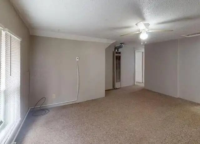 Property at 120 East Avenue B Unit 3, Bismarck, ND, 58501, 1 bed, 1 bath, [object Object]