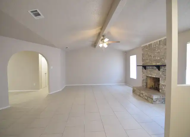 Property at 402 William Tell Dr, Killeen, TX, 76542, 3 beds, 2 baths, [object Object]