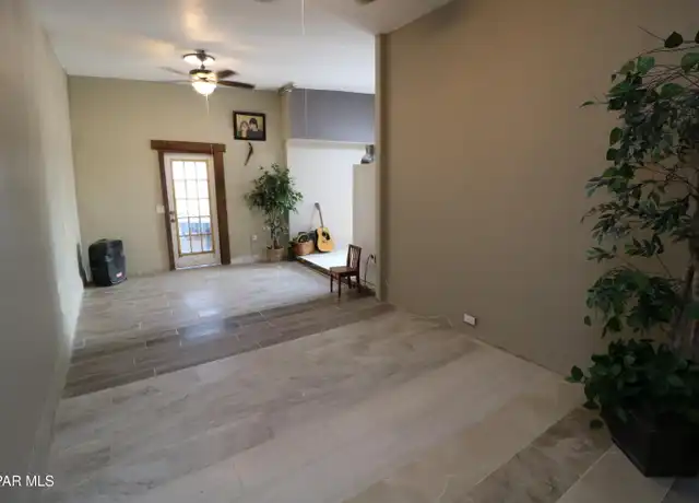 Property at 5723 Alameda Ave Unit B, El Paso, TX, 79905, 1 bed, 1 bath, [object Object]