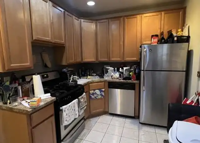 Property at 3223 N Lakewood Ave, Chicago, IL, 60657, 1 bed, 1 bath, [object Object]