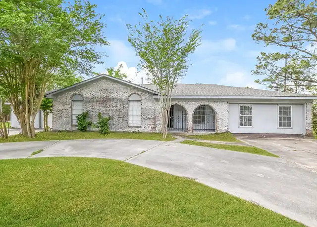 Property at 2811 26th St, Dickinson, TX, 77539, 3 beds, 3 baths, [object Object]