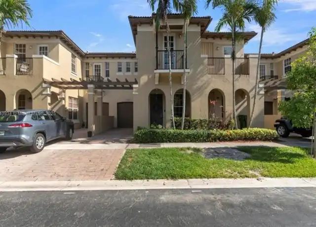 Property at 8612 Buckskin Mnr, Cooper City, FL, 33328, 4 beds, 2 baths, [object Object]