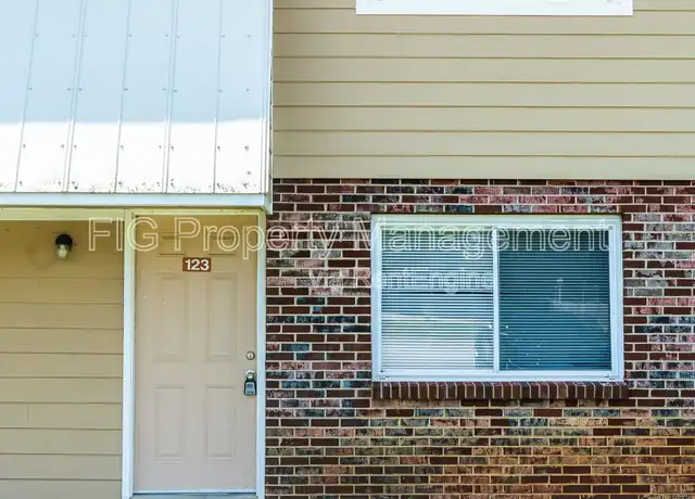 Property at 123 Louella Dr, Maryville, TN, 37803, 2 beds, 1.5 baths, [object Object]
