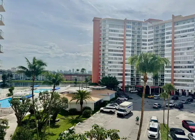 Property at 1301 NE Miami Gardens Dr Unit 421W, Miami, FL, 33179, 1 bed, 1 bath, [object Object]