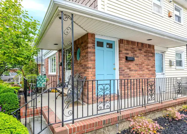Property at 1765 Broadway, Hewlett, NY, 11557, 3 beds, 2.5 baths, [object Object]