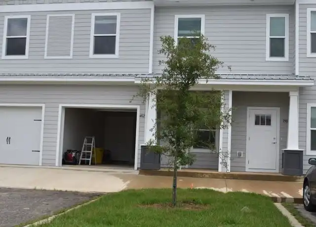Property at 402 Date Palm Ln, Freeport, FL, 32439, 3 beds, 2.5 baths, [object Object]
