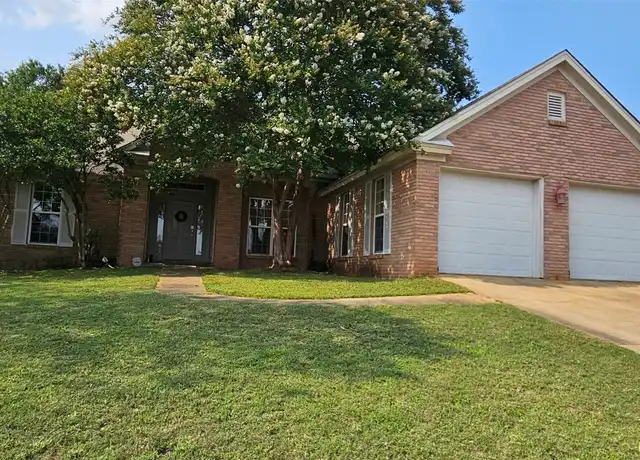 Property at 1907 Dundee Dr, Prattville, AL, 36066, 3 beds, 2 baths, [object Object]