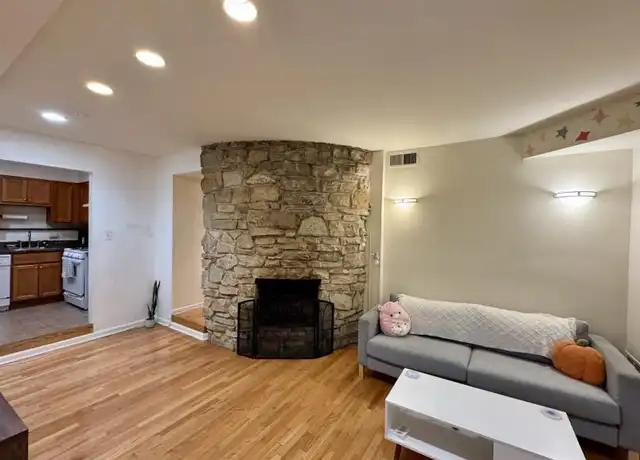 Property at 1057 W Belden Ave, Chicago, IL, 60614, 2 beds, 1 bath, [object Object]