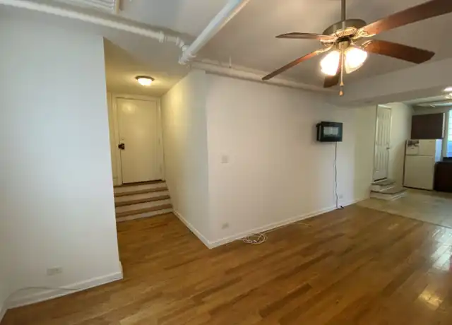 Property at 1900 W Farwell Ave Unit 6914-G, Chicago, IL, 60626, 2 beds, 1 bath, [object Object]