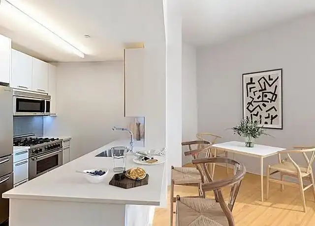 Property at 227 W 77th St Unit 14-M, New York, NY, 10024, 2 beds, 2 baths, [object Object]