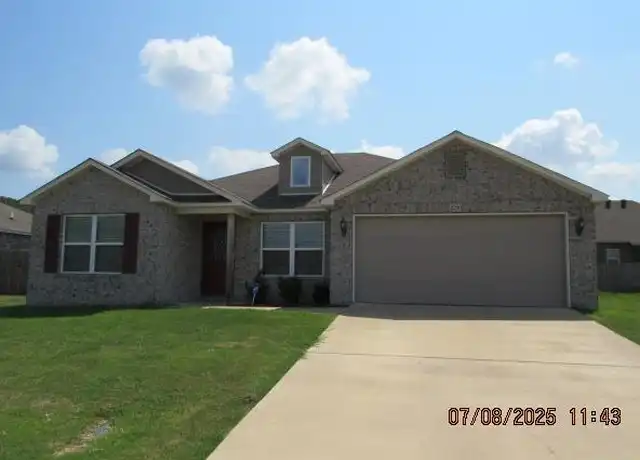 Property at 2230 Getty Dr, Conway, AR, 72032, 4 beds, 2 baths, [object Object]