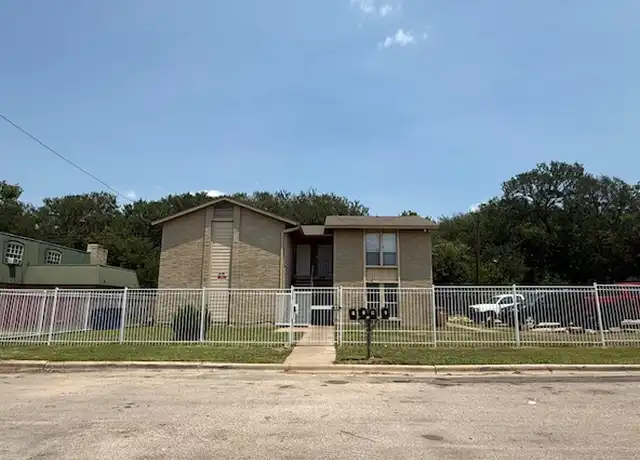 Property at 2906 Sweeney Ln Unit C, Austin, TX, 78723, 2 beds, 1 bath, [object Object]