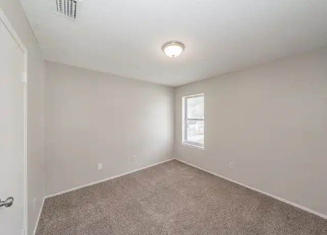 Property at 814 Villa Ridge Dr, Garland, TX, 75043, 3 beds, 2 baths, [object Object]
