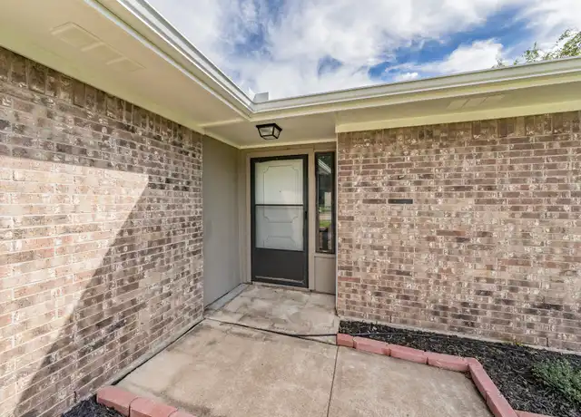 Property at 814 Villa Ridge Dr, Garland, TX, 75043, 3 beds, 2 baths, [object Object]