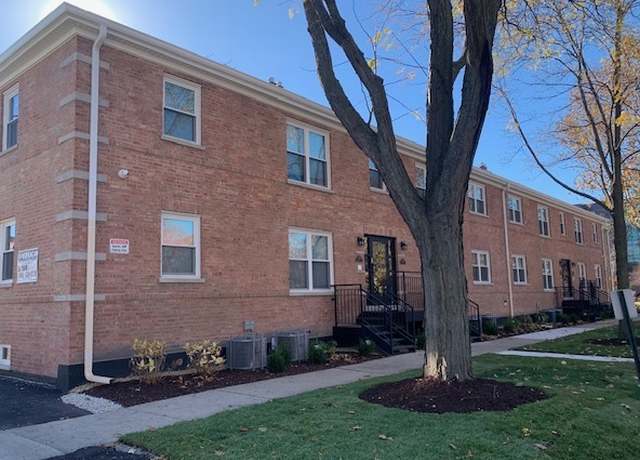 Photo of 7225 Thomas St Unit 1N, River Forest, IL 60305