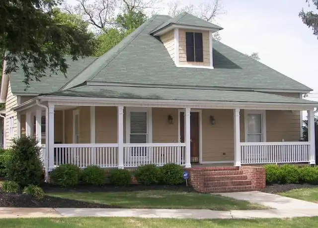 Property at 604 Rhett St, Greenville, SC, 29601, 2 beds, 2 baths, [object Object]