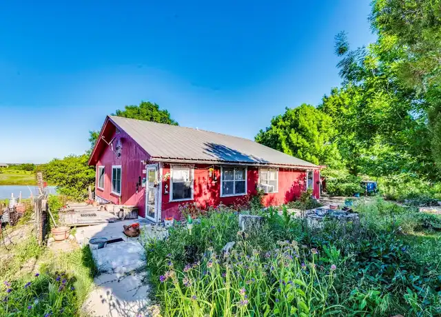 Property at 501 Engelke Rd, Niederwald, TX, 78640, 2 beds, 1 bath, [object Object]