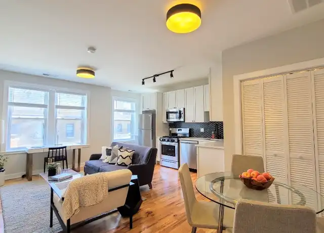 Property at 656 W Wrightwood Ave Unit CL 656-305, Chicago, IL, 60614, 1 bed, 1 bath, [object Object]