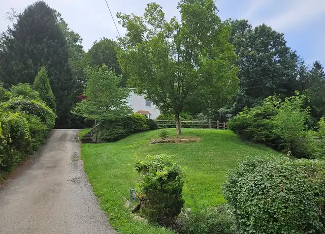 Property at 451 Buttermilk Hollow Rd S, Irwin, PA, 15642, 3 beds, 1.5 baths, [object Object]