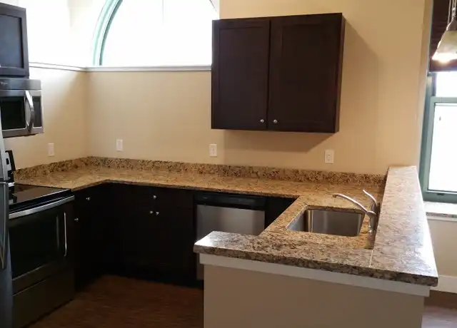 Property at 601-615 W Historic Mitchell St Unit 105, Milwaukee, WI, 53204, 1 bed, 1 bath, [object Object]