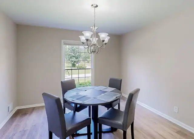 Property at 3692 Oregon Trl, Decatur, GA, 30032, 1 bed, 1 bath, [object Object]
