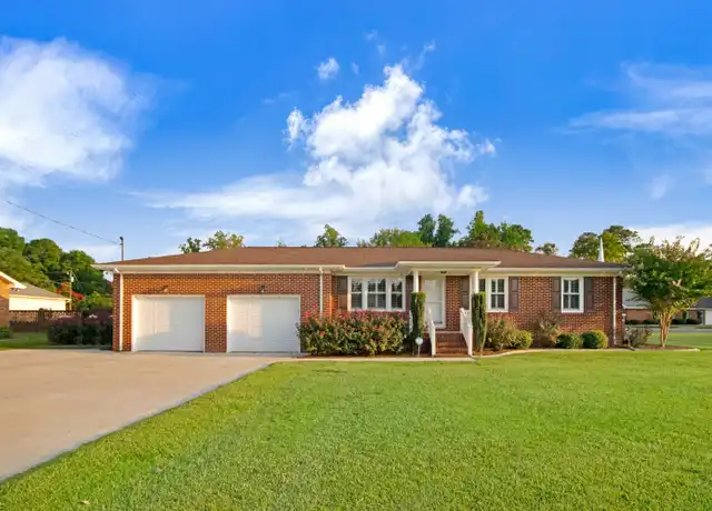 Property at 604 Patetown Rd, Goldsboro, NC, 27530, 2 beds, 2 baths, [object Object]