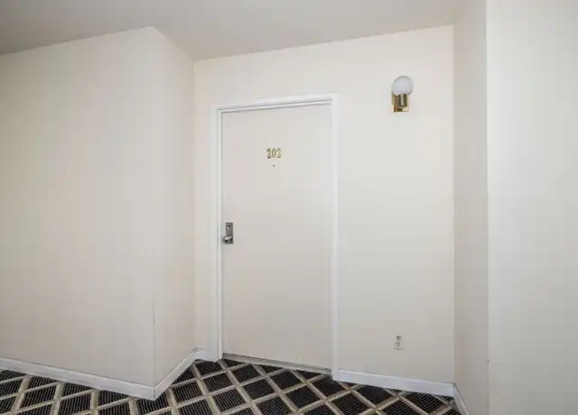 Property at 3222 Glendora Dr, San Mateo, CA, 94403, 1 bed, 1 bath, [object Object]