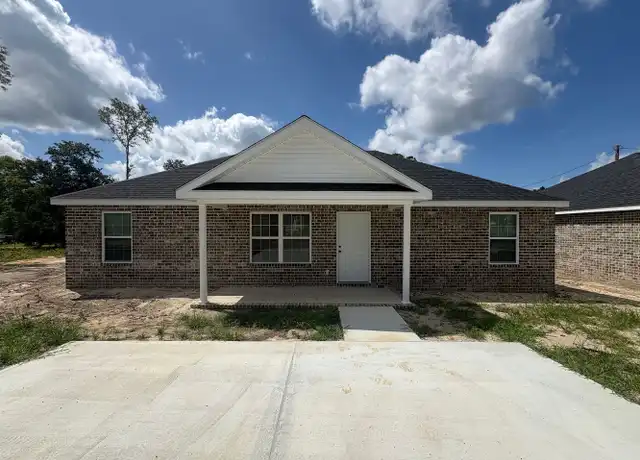 Property at 1085 Hughes St, Soperton, GA, 30457, 3 beds, 2 baths, [object Object]