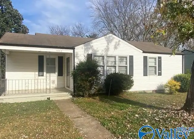 Property at 906 Parklane St NW, Huntsville, AL, 35816, 3 beds, 1 bath, [object Object]