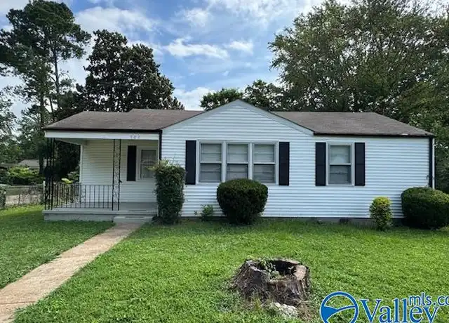 Property at 906 Parklane St NW, Huntsville, AL, 35816, 3 beds, 1 bath, [object Object]