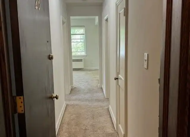 Property at 1055 N 22nd St Unit 00 21442B, Allentown, PA, 18104, 1 bed, 1 bath, [object Object]