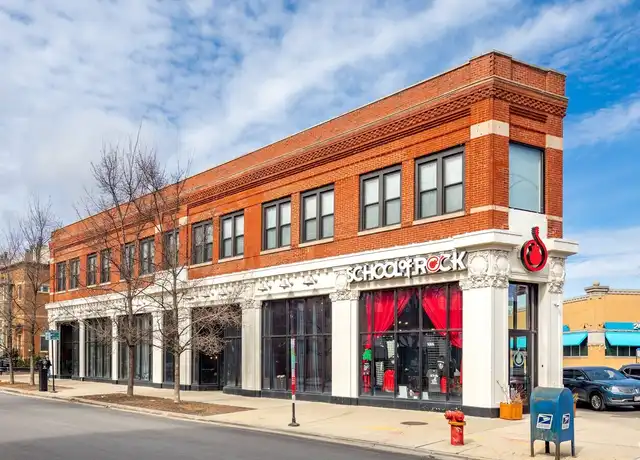Property at 5600 N Ridge Ave Unit 203, Chicago, IL, 60660, 1 bed, 1 bath, [object Object]