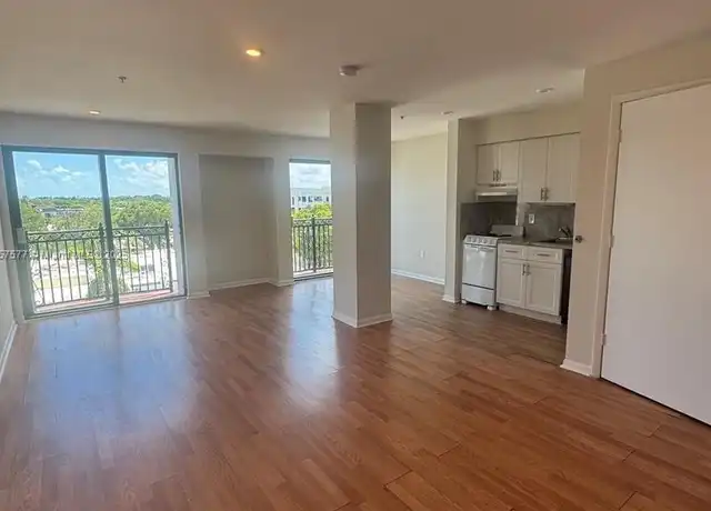 Property at 5789 SW 72nd St #5789, South Miami, FL, 33143, 0 beds, 1 bath, [object Object]