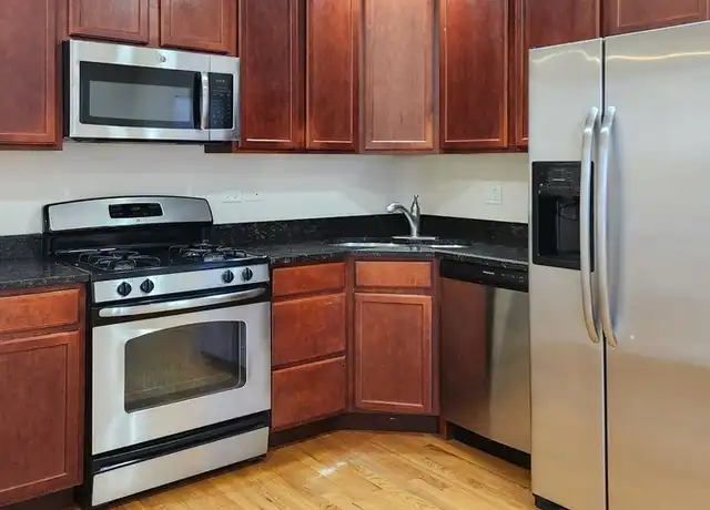 Property at 2856 W Rosemont Ave Unit 2856-2, Chicago, IL, 60659, 2 beds, 1 bath, [object Object]