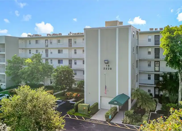 Property at 2228 N Cypress Bend Dr #303, Pompano Beach, FL, 33069, 2 beds, 2 baths, [object Object]