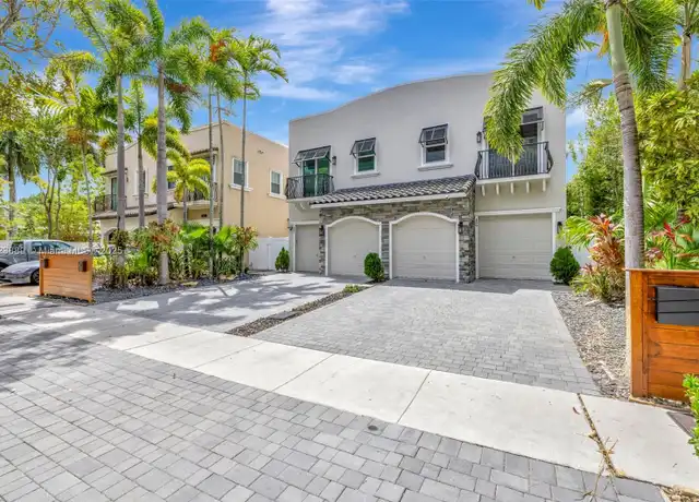 Property at 459 SW 5th Ave, Fort Lauderdale, FL, 33315, 3 beds, 3.5 baths, [object Object]