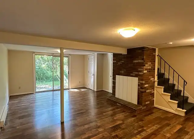 Property at 98 Sand Hill Rd, Amherst, MA, 01002, 3 beds, 1.5 baths, [object Object]