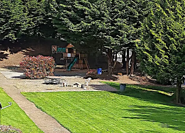 Photo of 5709 S 152nd Pl, Tukwila, WA 98188