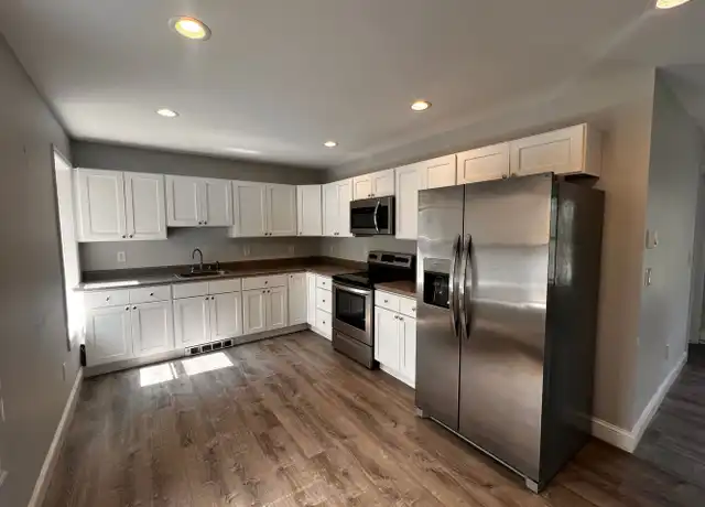 Property at 131 Main St Apt 3B, Ravena, NY, 12143, 1 bed, 1 bath, [object Object]