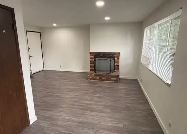 Property at 630 Ratcliff Dr SE, Salem, OR, 97302, 2 beds, 1 bath, [object Object]