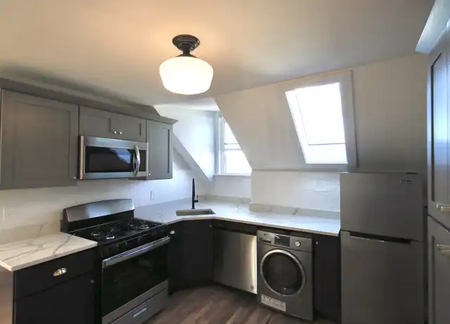 Property at 25 E Transit St, Providence, RI, 02906, 2 beds, 1 bath, [object Object]