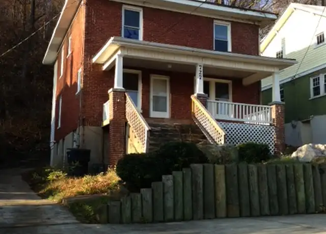 Property at 727 Riverland Rd SE, Roanoke, VA, 24014, 4 beds, 3 baths, [object Object]