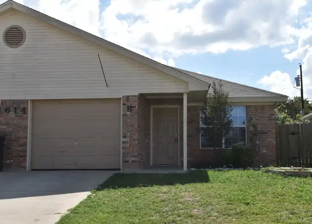Property at 1614 Yuma Trl Unit B, Harker Heights, TX, 76548, 3 beds, 2 baths, [object Object]